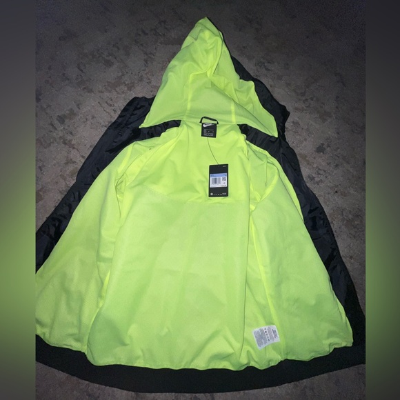 Nike “Catching Air” Black Hoodie Windbreaker Jacket New w/ Tags MSRP: $115 - Picture 5 of 7